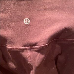 Lululemon wunder under 25” maroon leggings